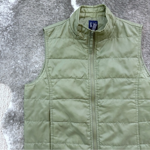 Vintage Y2K Gap Puffer Vest - Picture 4 of 11